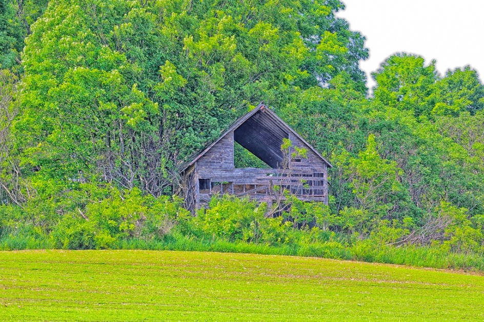 Route 22, Old Barn